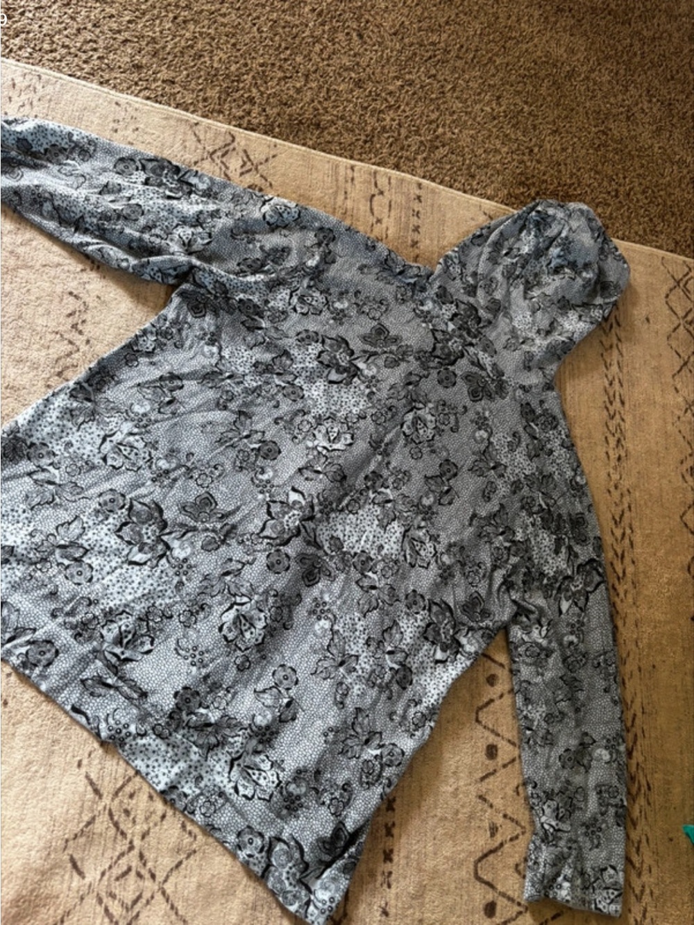 Soma Black & Gray Floral Hooded Pullover